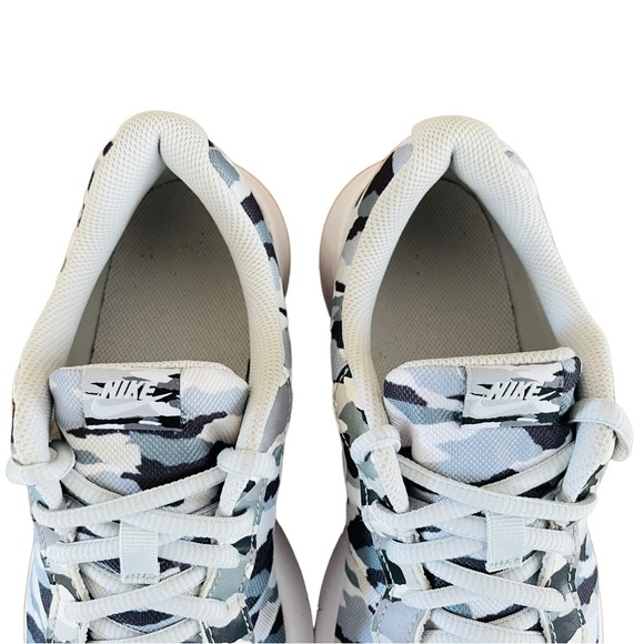 Nike Tanjun Prin Running Shoes 6Y, Women’s Size 7 US, grey camouflage - Picture 12 of 15